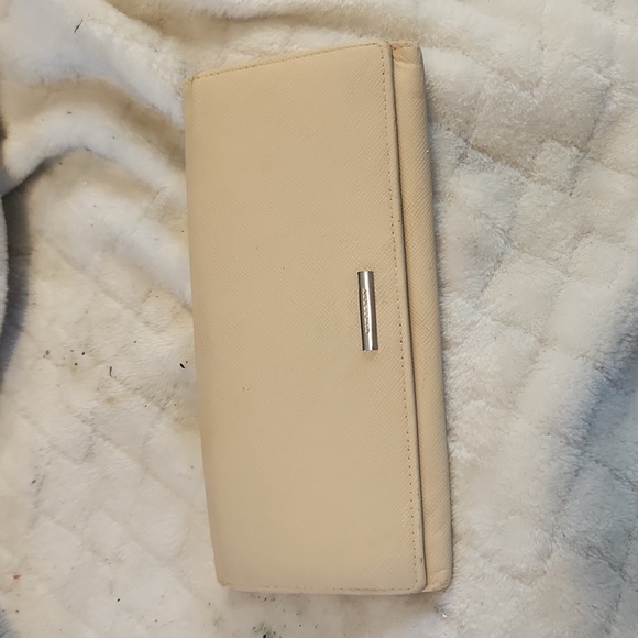 Burberry wallet - Picture 1 of 5